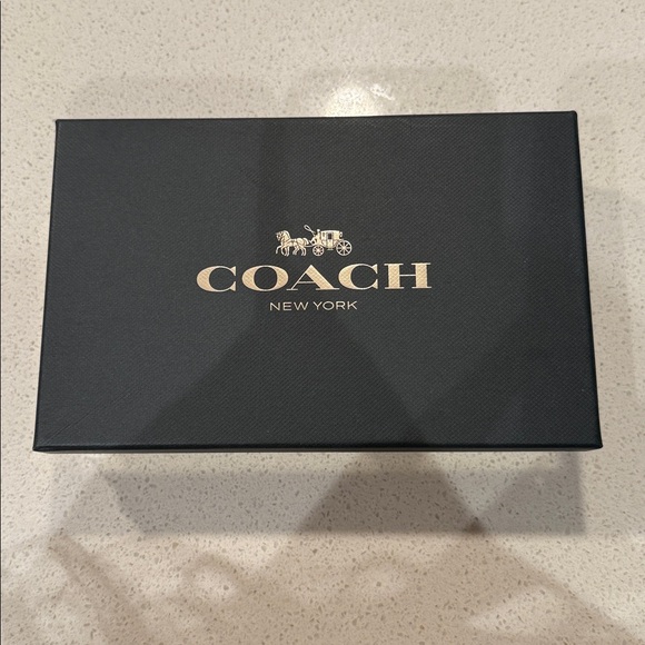 COACH Wristlet & Charms Metallic Wine Box Gift Set - Picture 5 of 8